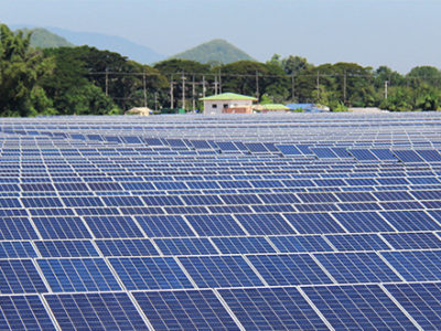 Solar power panel farm allowing the world to be more clean