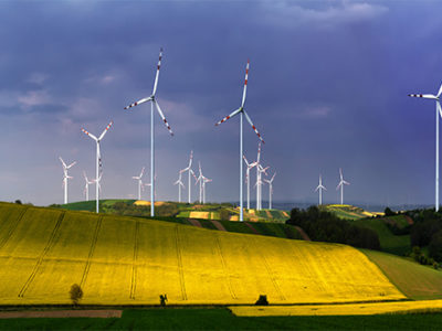 Wind-turbine-farm